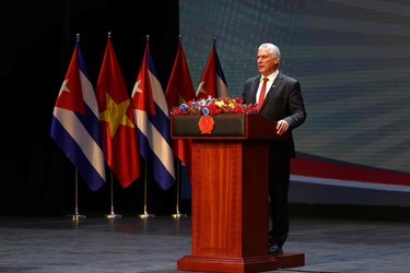 Presidente Díaz-Canel en Vietnam 58