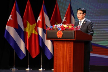 Presidente Díaz-Canel en Vietnam 61