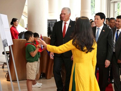 Presidente Díaz-Canel en Vietnam