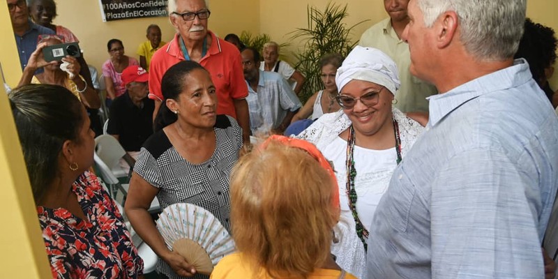 Visita Díaz-Canel dos lugares de La Habana hechos con amor