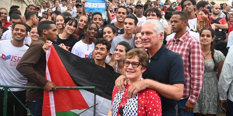 Silvio, en el cielo no había estrellas: bajaron para hacer brillar la Escalinata