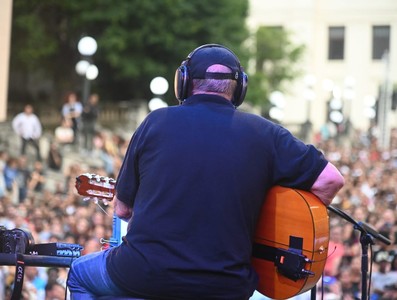 Silvio, en el cielo no había estrellas: bajaron para hacer brillar la Escalinata