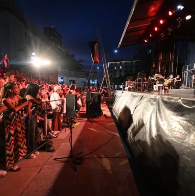 Silvio, en el cielo no había estrellas: bajaron para hacer brillar la Escalinata