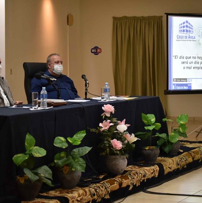 Encuentro con dirigentes provinciales y municipales - Ciego de Avila