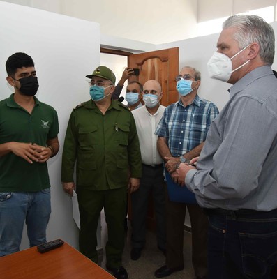 Recorrido del Presidente Díaz-Canel por la Universidad de Ciencias de la Cultura Física y el Deporte 