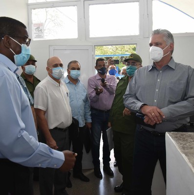 Recorrido del Presidente Díaz-Canel por la Universidad de Ciencias de la Cultura Física y el Deporte 