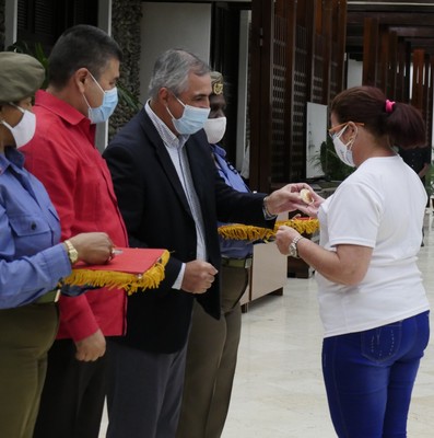 Acto de Reconocimiento al Centro Nacional Coordinador de Ensayos Clínicos