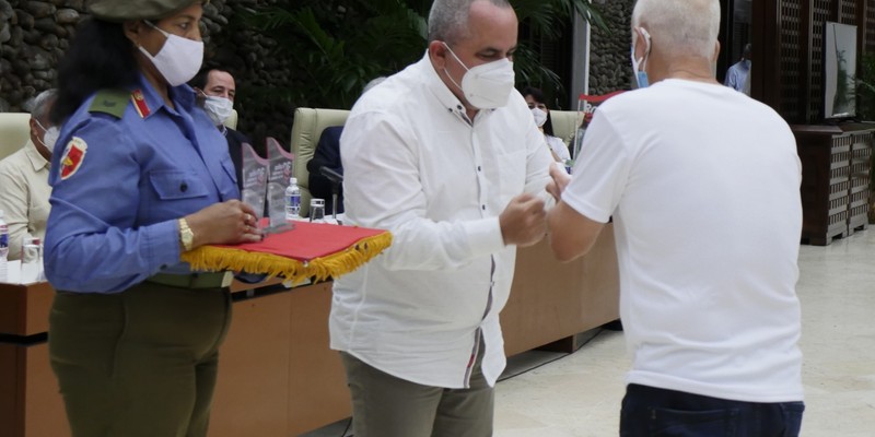 Acto de Reconocimiento al Centro Nacional Coordinador de Ensayos Clínicos