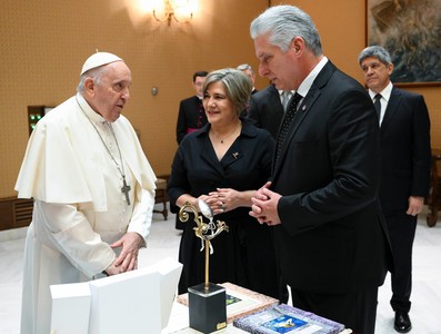 Díaz-Canel y el Papa Francisco sostuvieron un grato encuentro