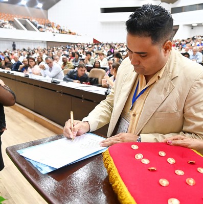 Comienzo del Quinto Período Ordinario de Sesiones de la X Legislatura de la Asamblea Nacional del Poder Popular