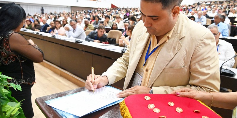 Comienzo del Quinto Período Ordinario de Sesiones de la X Legislatura de la Asamblea Nacional del Poder Popular