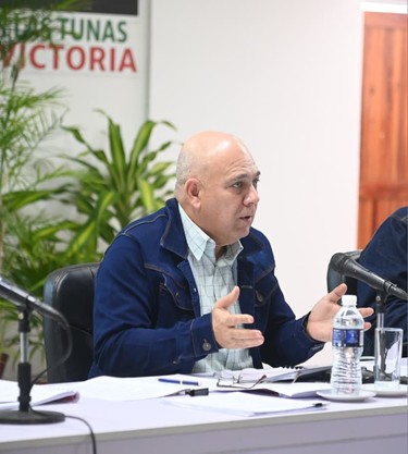 Quitar lastres al pensamiento, y desatar todas las fuerzas de crear 12