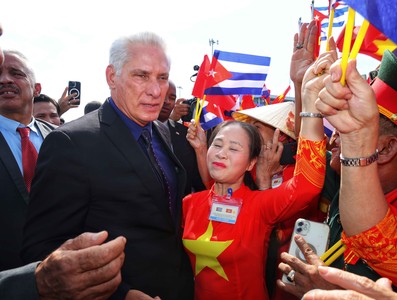 Presidente Díaz-Canel en Vietnam