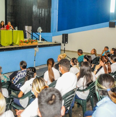 Menos burocracia y más tiempo al lado del pueblo