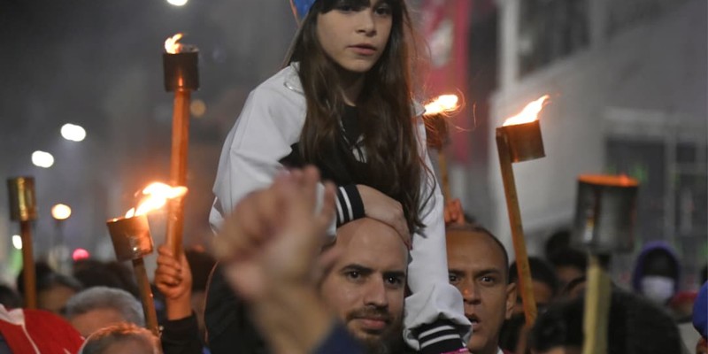 Antorchas encendidas para Martí, en el centenario de Fidel