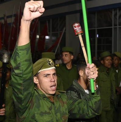Antorchas encendidas para Martí, en el centenario de Fidel