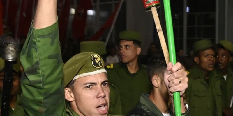 Antorchas encendidas para Martí, en el centenario de Fidel