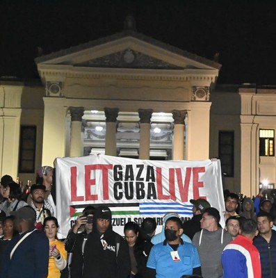 Antorchas encendidas para Martí, en el centenario de Fidel