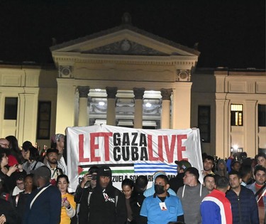 Antorchas encendidas para Martí, en el centenario de Fidel 7