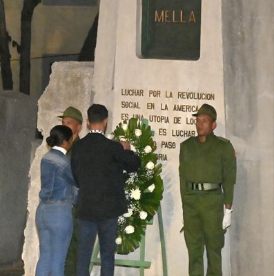 Antorchas encendidas para Martí, en el centenario de Fidel