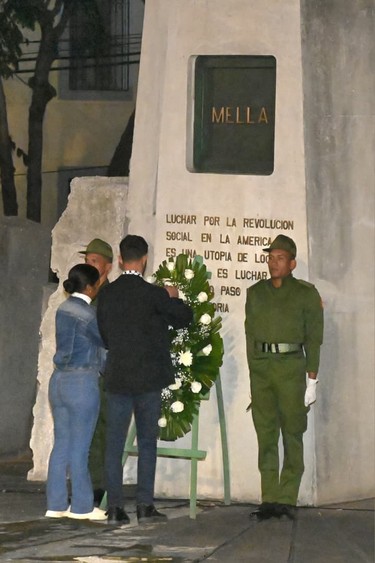 Antorchas encendidas para Martí, en el centenario de Fidel 9