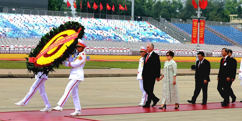 Presidente Díaz-Canel en Vietnam