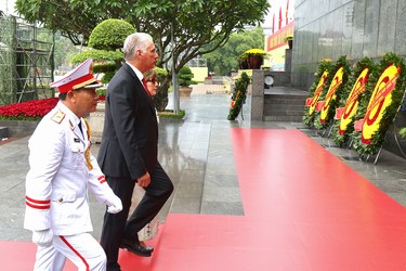 Presidente Díaz-Canel en Vietnam 99