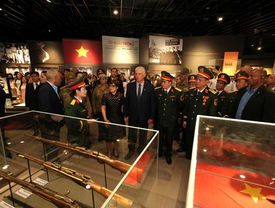 Presidente Díaz-Canel en Vietnam