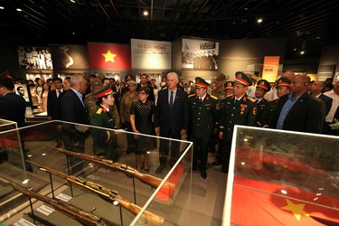 Presidente Díaz-Canel en Vietnam 111