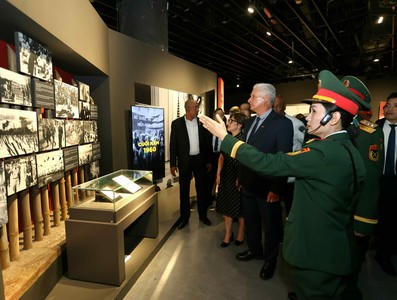 Presidente Díaz-Canel en Vietnam