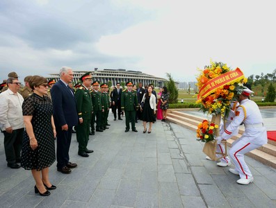 Presidente Díaz-Canel en Vietnam