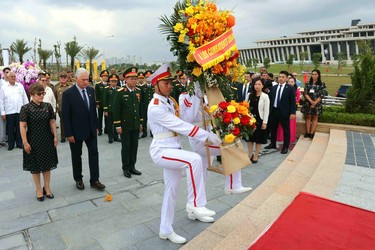 Presidente Díaz-Canel en Vietnam 121