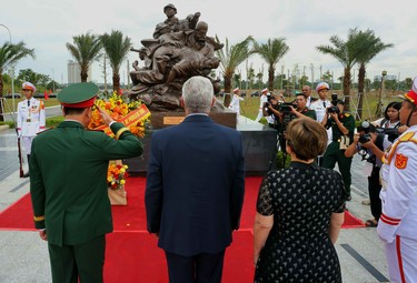 Presidente Díaz-Canel en Vietnam 125
