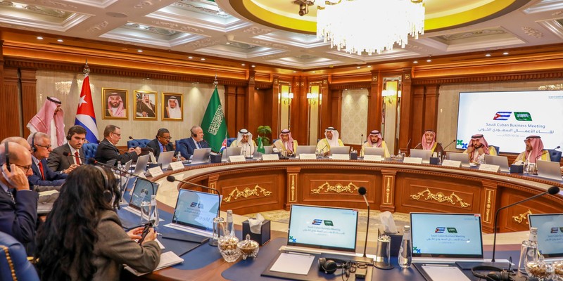 Primer Ministro Manuel Marrero Cruz visita el Reino de Arabia Saudita