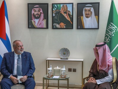 Primer Ministro Manuel Marrero Cruz visita el Reino de Arabia Saudita