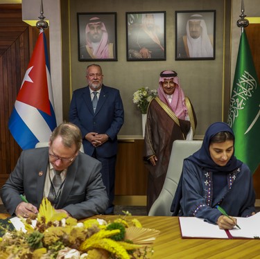 Primer Ministro Manuel Marrero Cruz visita el Reino de Arabia Saudita 18