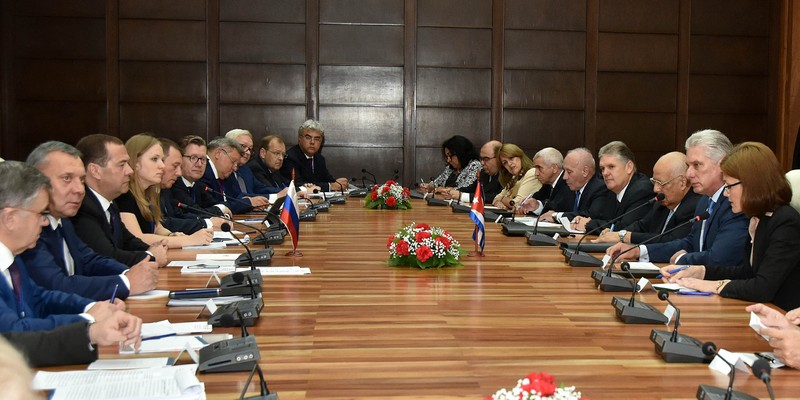 Recibió Díaz-Canel al Presidente del Gobierno de la Federación de Rusia