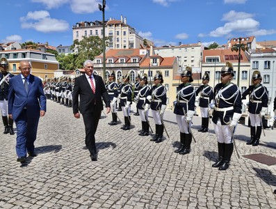 Visita oficial a la República Portuguesa