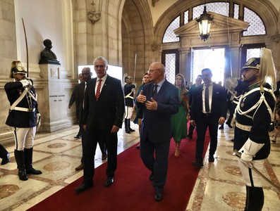Visita oficial a la República Portuguesa