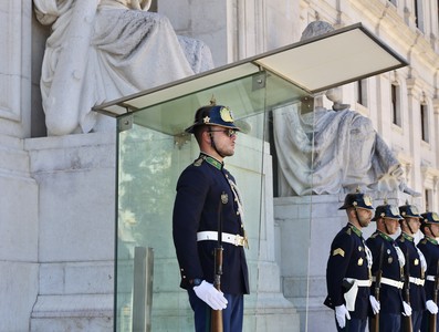 Visita oficial a la República Portuguesa