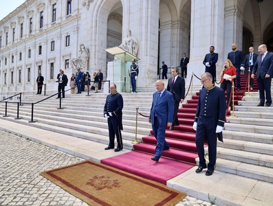 Visita oficial a la República Portuguesa