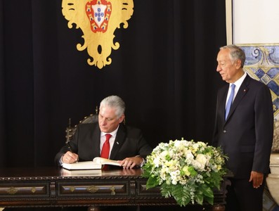 Visita oficial a la República Portuguesa