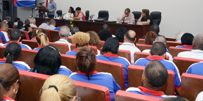 Recorrido de Trabajo Industrias Deportivas y XXXI Seminario de preparación curso escolar 2019-2020 Inder