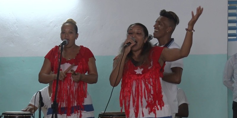 Recorrido por instalaciones y sitios de interés social en La Habana