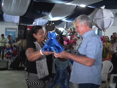 Recorrido por instalaciones y sitios de interés social en La Habana