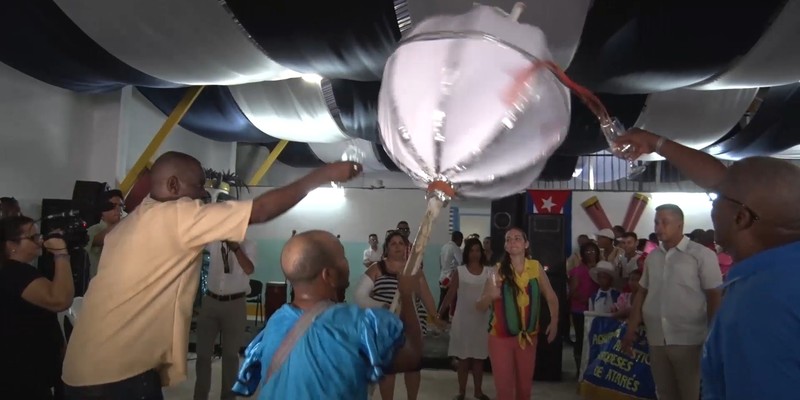 Recorrido por instalaciones y sitios de interés social en La Habana