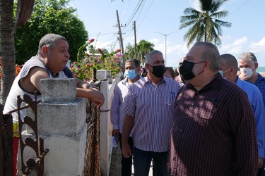 Recorrido del Primer Ministro, Manuel Marrero, por Granma 3