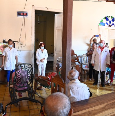 No son tiempos de dirigentes burócratas