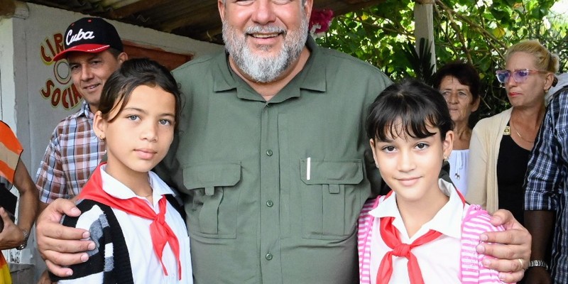 No son tiempos de dirigentes burócratas