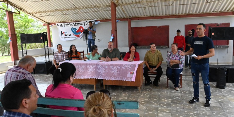 No son tiempos de dirigentes burócratas